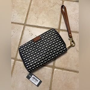NWT!! Fossil wristlet/ wallet